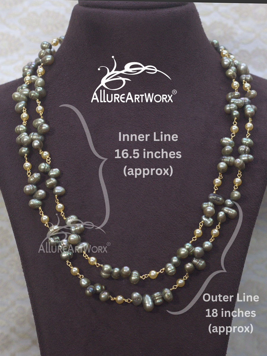 Pearl Neckpiece